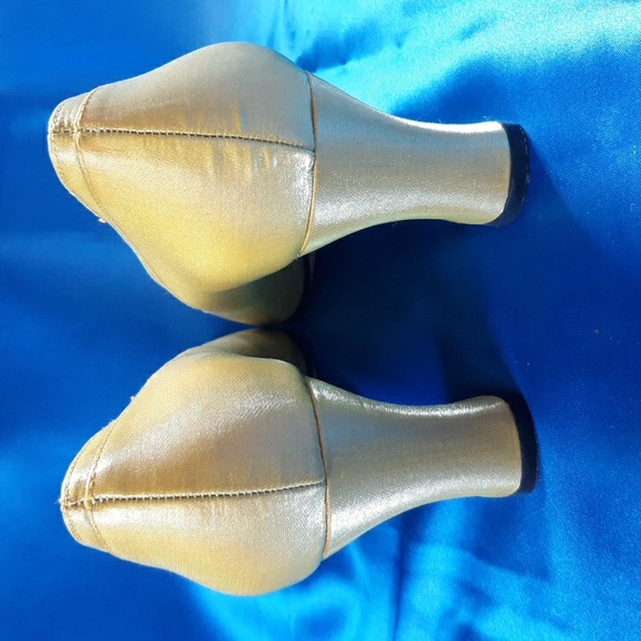 Nina Iredescent Green/Yellow Heels - Picture 3 of 7